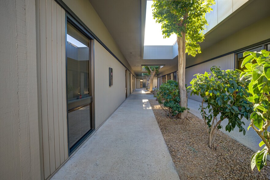 More Photos Of 3201 W Peoria Ave, Phoenix Medical For Lease