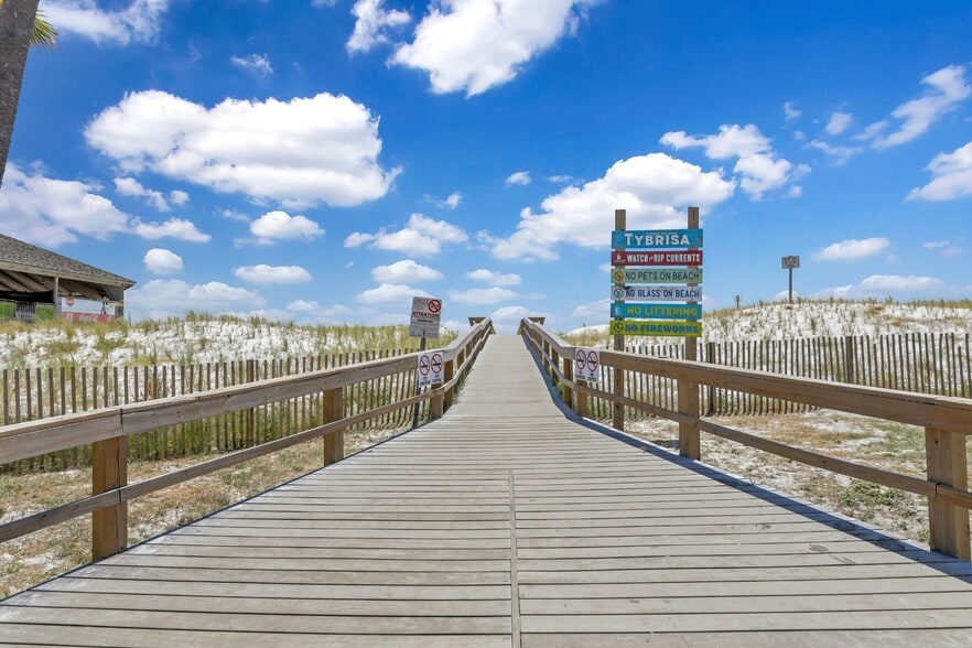 More Photos Of 21 Officers Row, Tybee Island Hospitality For Sale