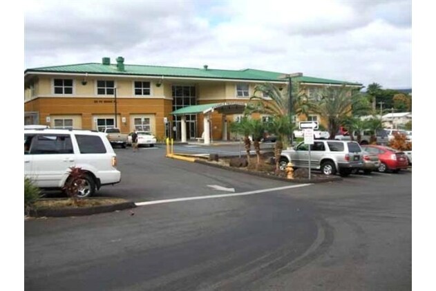 More Photos Of 82 Puuhonu Pl, Hilo Medical For Lease