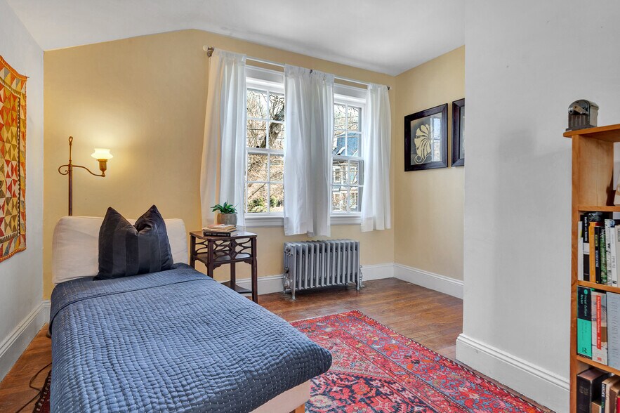 More Photos Of 126 Westbourne Ter, Brookline Multifamily For Sale