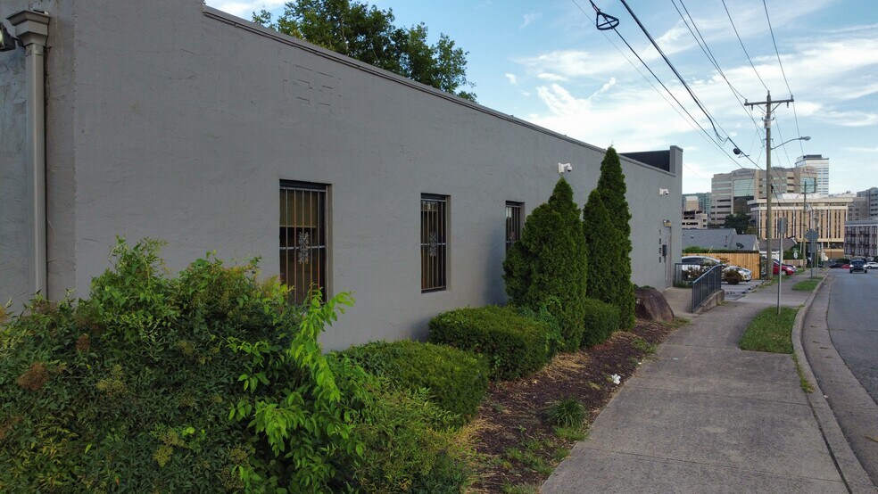 More Photos Of 1829 Jo Johnston Ave, Nashville Medical For Lease