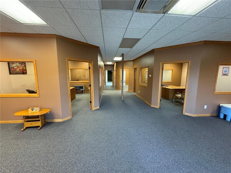 More Photos Of 540 25th Ave N, Saint Cloud Office For Sale