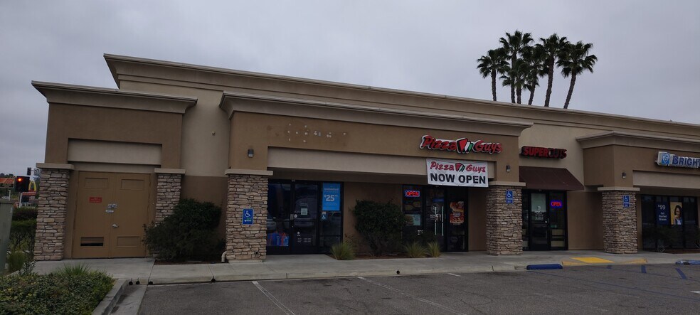 More Photos Of 501 W Felicita Ave, Escondido Freestanding For Lease
