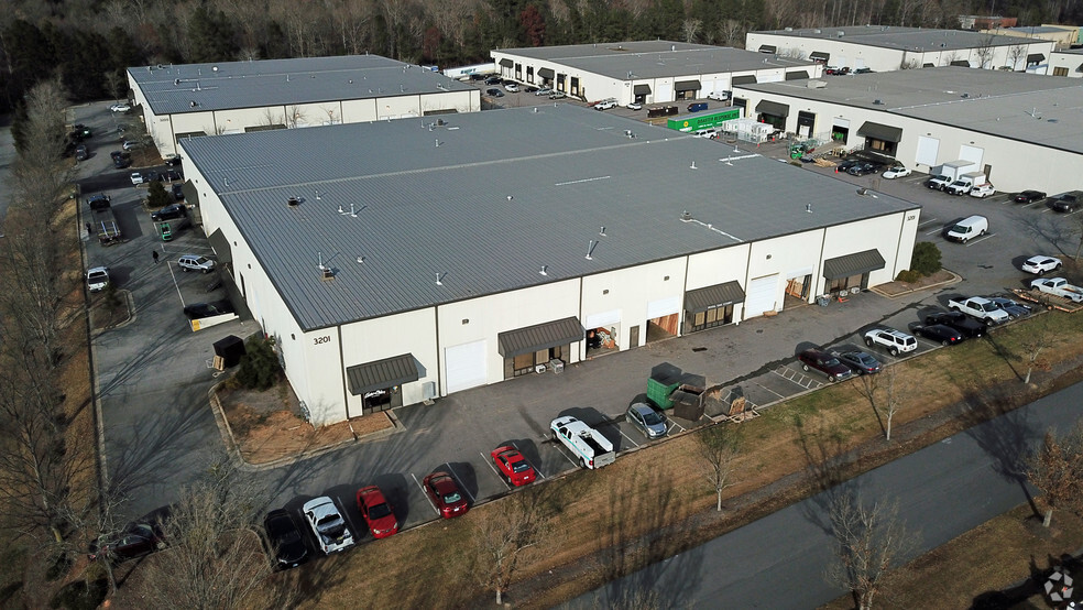 More Photos Of 3201 Wellington Ct, Raleigh Warehouse For Lease