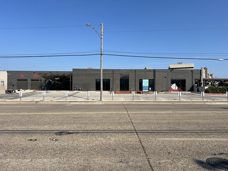 Primary Photo Of 1201 Oak Lawn Ave, Dallas Warehouse For Lease