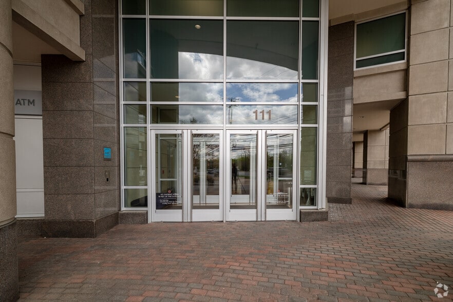 More Photos Of 111 Rockville Pike, Rockville Office For Lease