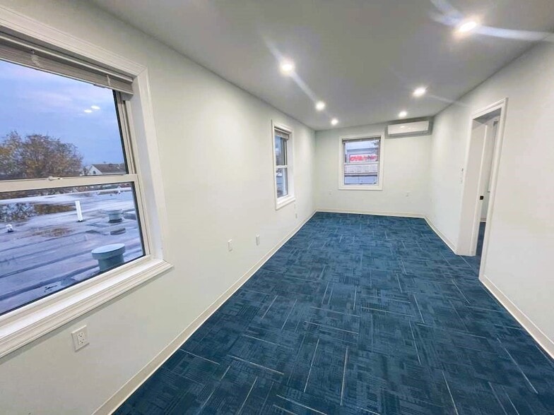 More Photos Of 390 Hillside Ave, New Hyde Park Storefront For Lease