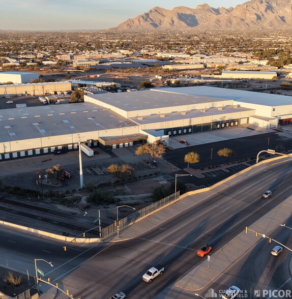 More Photos Of 2020 W Prince Rd, Tucson Distribution For Lease