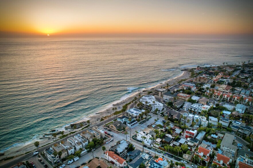 More Photos Of 428-438 Rosemont St, La Jolla Apartments For Sale