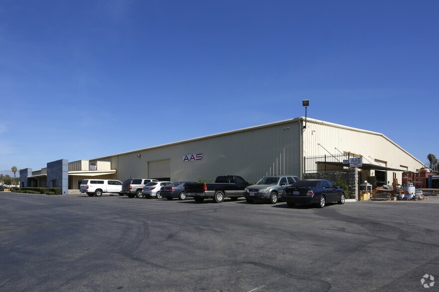 Primary Photo Of 3051 Myers St, Riverside Manufacturing For Lease
