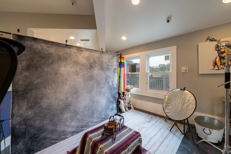 More Photos Of 12167 Lee Hwy, Sperryville Veterinarian Kennel For Sale