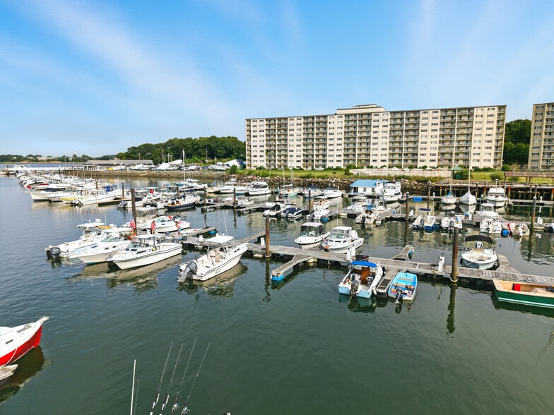More Photos Of 1 Cove Way, Quincy Marina For Sale