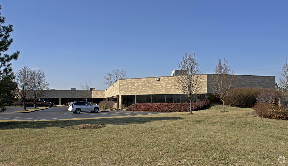 Primary Photo Of 893-913 Bolger Ct, Fenton Service For Lease