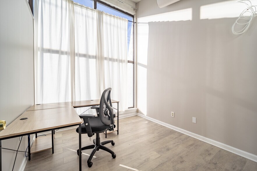 More Photos Of 7904 Coastal Hwy, Ocean City Office For Sale