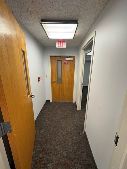 More Photos Of 131 Orchard Park Rd, West Seneca Office For Lease