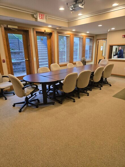 More Photos Of 690 S Trumbull St, Bay City Loft Creative Space For Sale