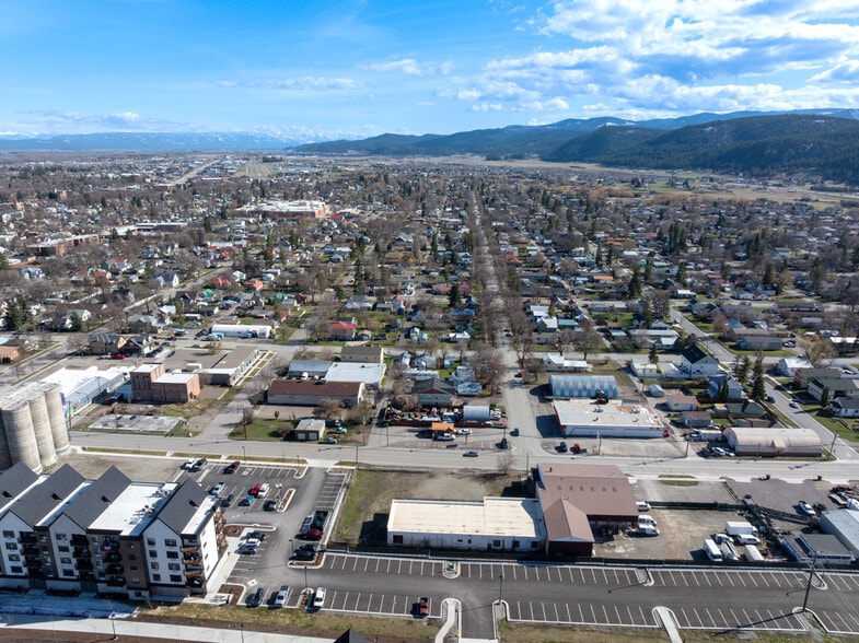 More Photos Of 647 Center st, Kalispell Light Distribution For Sale