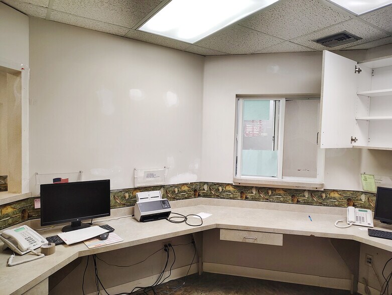 More Photos Of 1801 SE Hillmoor Dr, Port Saint Lucie Medical For Lease