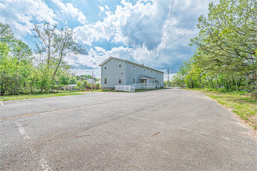 More Photos Of 82 Mill St, Mays Landing Restaurant For Sale