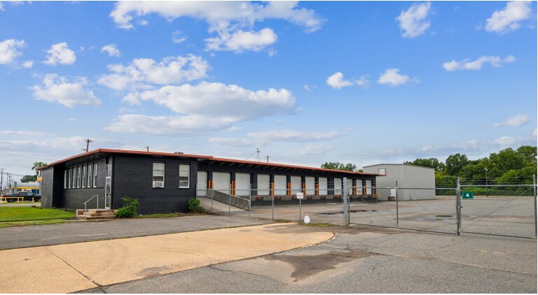 Primary Photo Of 1333 N Market St, Shreveport Truck Terminal For Lease