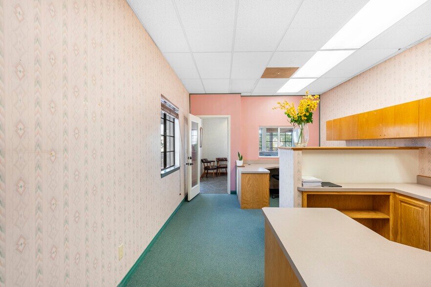 More Photos Of 1101 S Broadway, Santa Maria Medical For Sale
