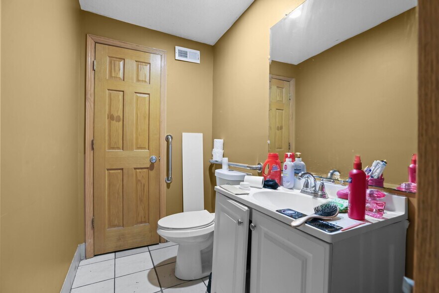 More Photos Of , Minneapolis General Retail For Sale