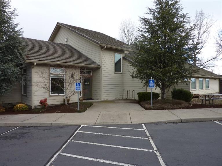 More Photos Of 3882 Crater Lake Ave, Medford Office For Sale