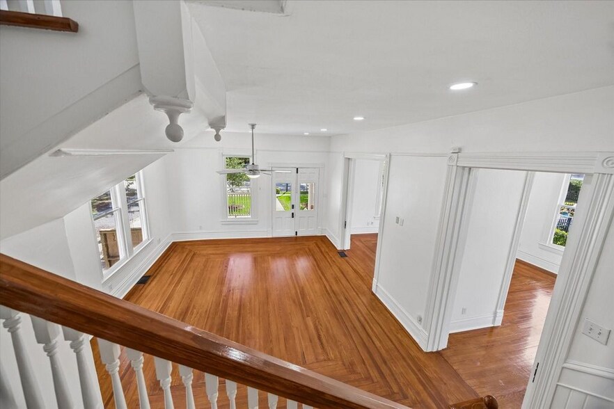 More Photos Of 1229 Heights Blvd, Houston Loft Creative Space For Lease