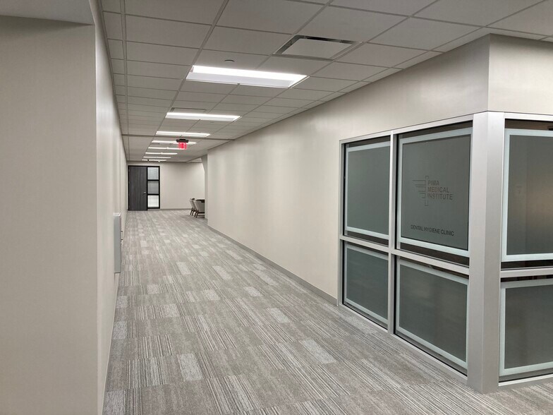 More Photos Of 11125 W Equity Dr N, Houston Office For Lease