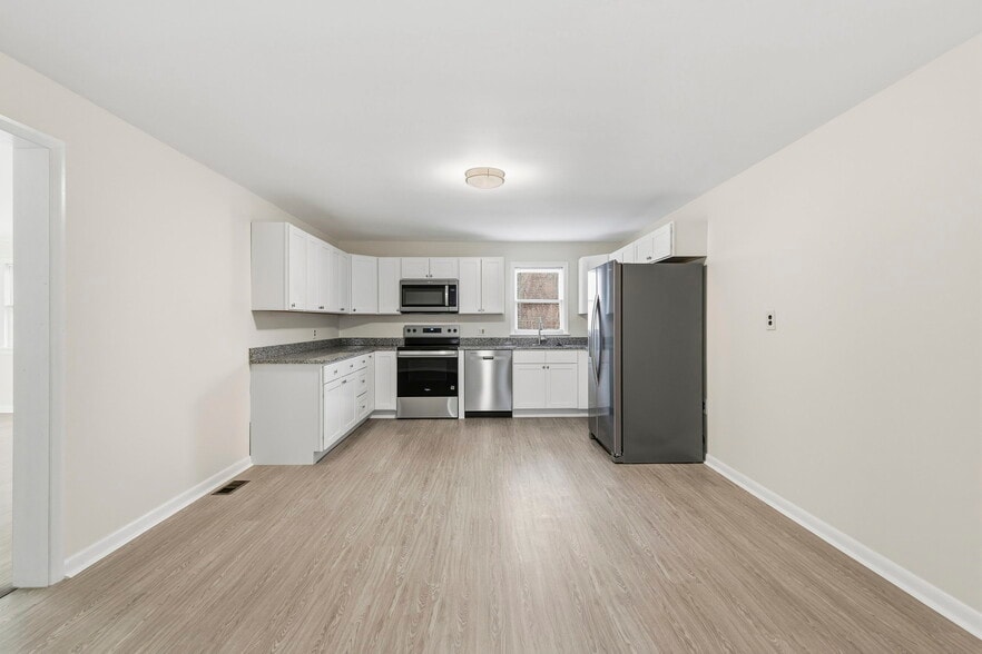 More Photos Of 1100 Calvary Rd, Churchville Flex For Sale