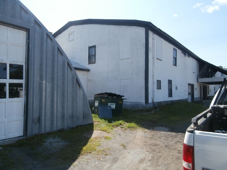 More Photos Of 19 Summer St, Dover-Foxcroft Auto Dealership For Sale