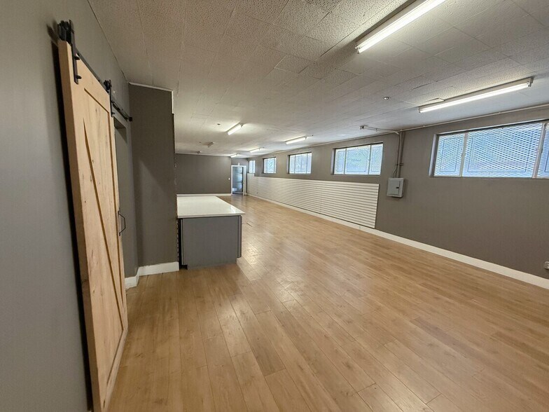 More Photos Of 4609 Sheila St, Commerce Warehouse For Lease