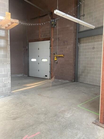 More Photos Of 41 Sequin Dr, Glastonbury Flex For Lease