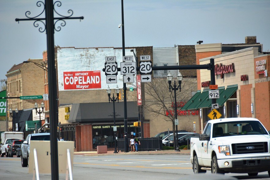 More Photos Of 523 W Chicago Ave, East Chicago Medical For Lease
