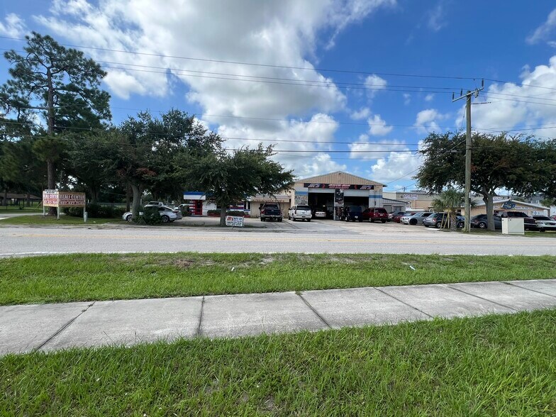 More Photos Of 601 W 27th St, Sanford Freestanding For Sale