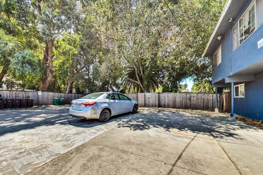 More Photos Of 3257 Delaware St, Oakland Apartments For Sale