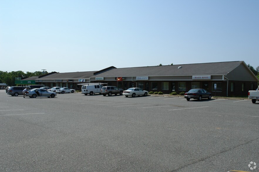 More Photos Of 103 Wilkes Dr, Monroe General Retail For Lease