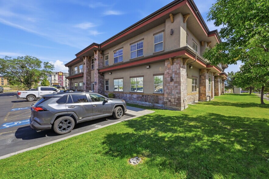 More Photos Of 7478 S Campus View Dr, West Jordan Medical For Sale