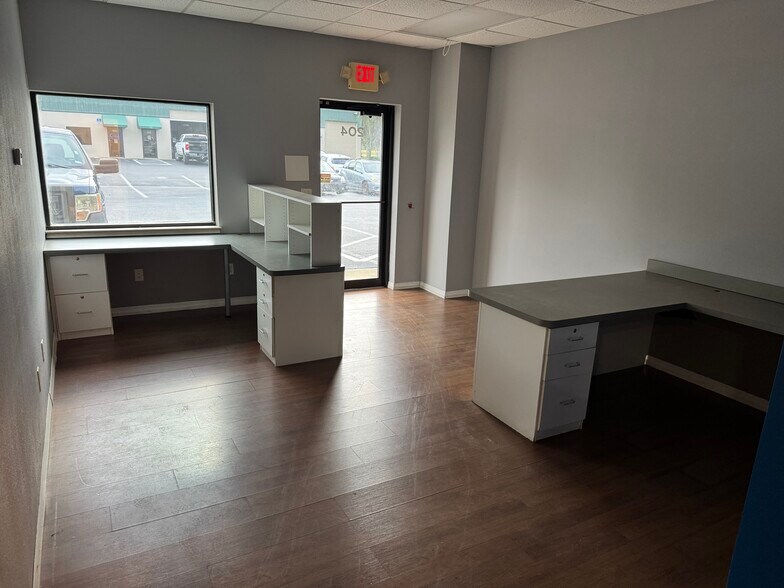 More Photos Of 3315 SW 13th St, Ocala Warehouse For Lease