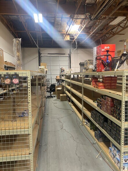 More Photos Of 2319-2351 S Decker Lake Blvd, Salt Lake City Warehouse For Lease
