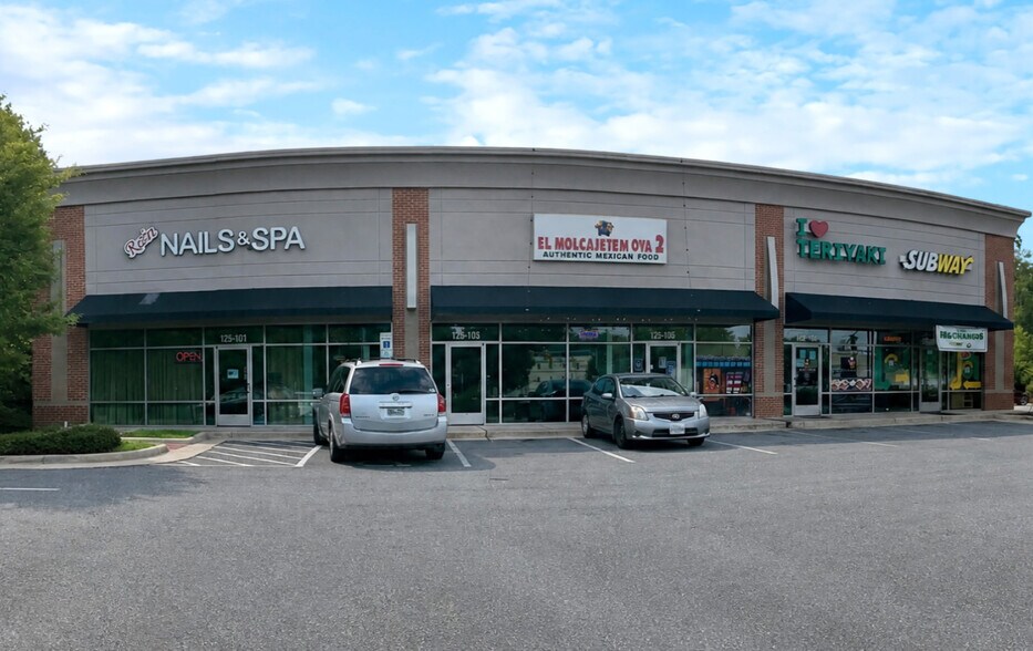 More Photos Of 125 Corporate Dr, Stafford Freestanding For Sale