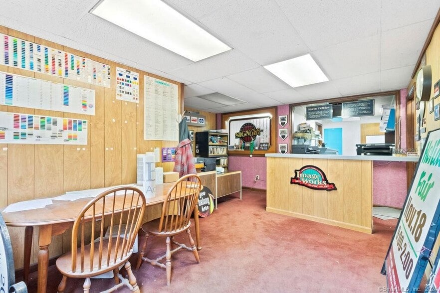 More Photos Of 210 Brewer St, East Hartford Distribution For Sale