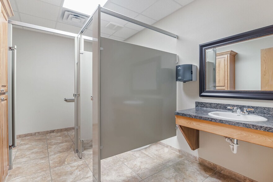 More Photos Of 2753 SH 322 Hwy, Longview Office Residential For Lease