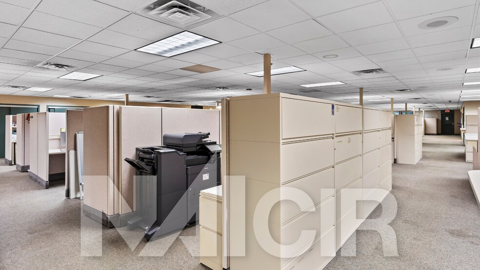 More Photos Of 27 Brookwood Ave, Carlisle Office For Sale
