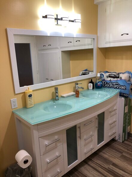 More Photos Of 10404 Foothill Blvd, Lake View Terrace Specialty For Sale