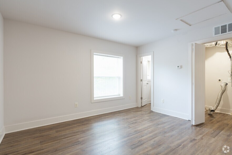 More Photos Of 340-352 Dixie Hills Cir, Atlanta Apartments For Sale