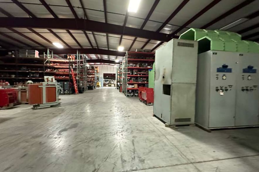 More Photos Of 8490 Seward Rd, Fairfield Warehouse For Lease