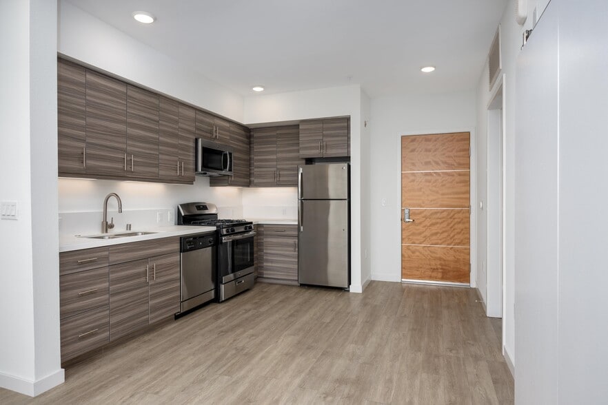 More Photos Of 12035 Wilshire Blvd, Los Angeles Apartments For Sale