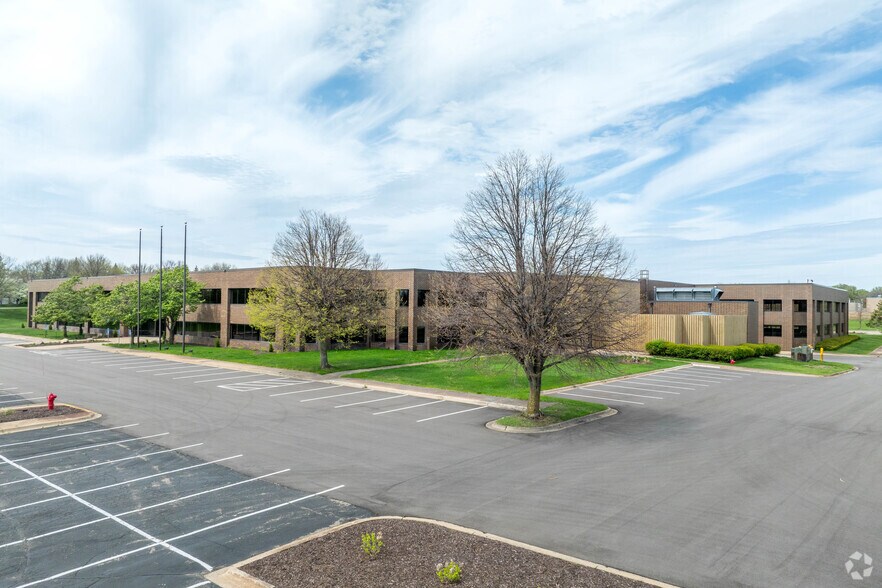 More Photos Of 10951 Bush Lake Rd, Bloomington Warehouse For Sale