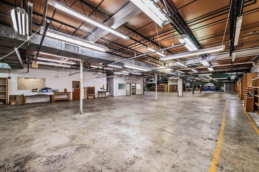 More Photos Of 1804 N Habana Ave, Tampa Manufacturing For Sale
